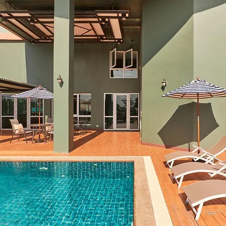 Cozy Donmueang Hotel