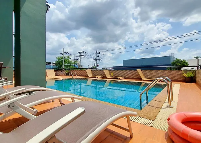 Cozy Donmueang Hotel