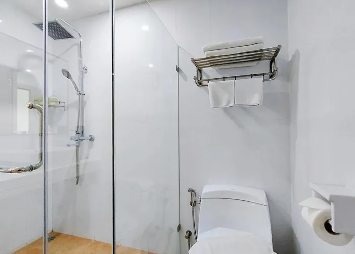 Hotel Cozy Donmueang 4*