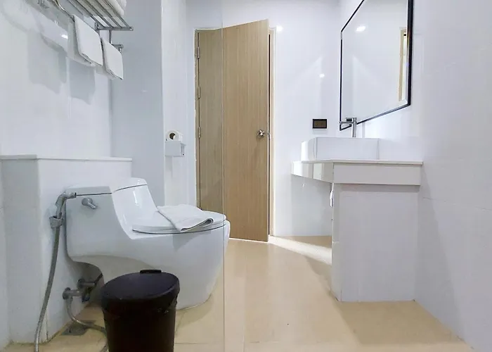 Cozy Donmueang Hotel