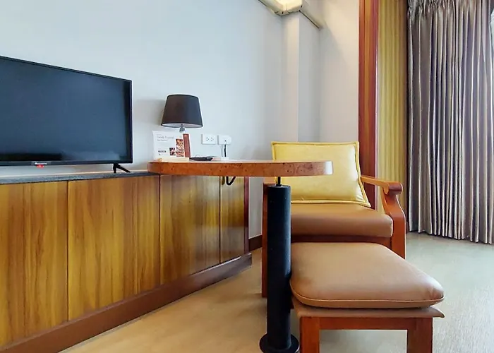 Cozy Donmueang Hotel